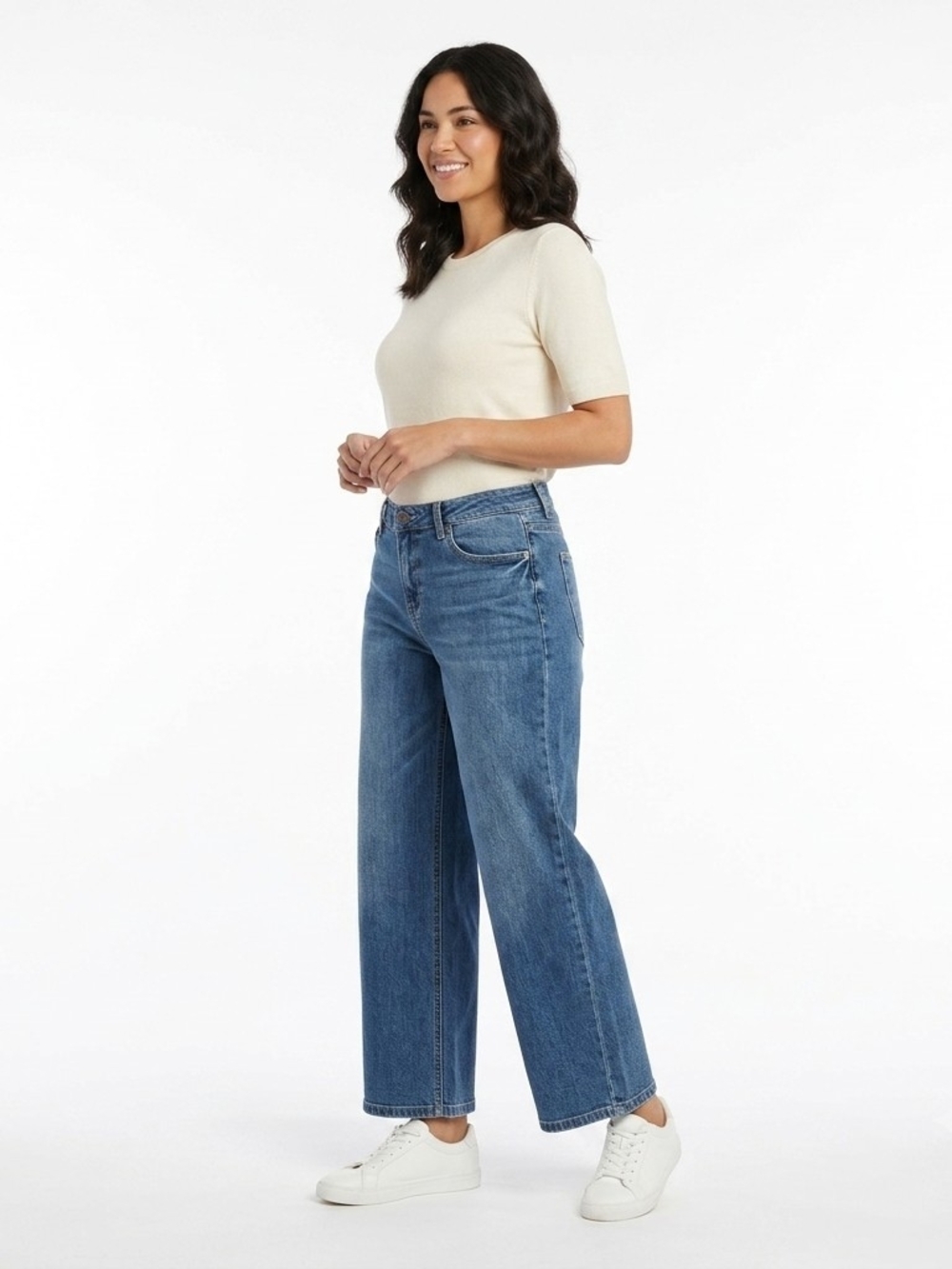 YMI Brittany Low Rise Straight Wide Leg Jeans Size 11/30 Medium Wash